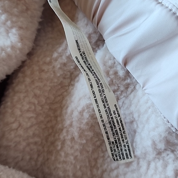 FP Movement Free People Wild and Free Pullover size L color is Cashmere / Cream - Picture 17 of 17